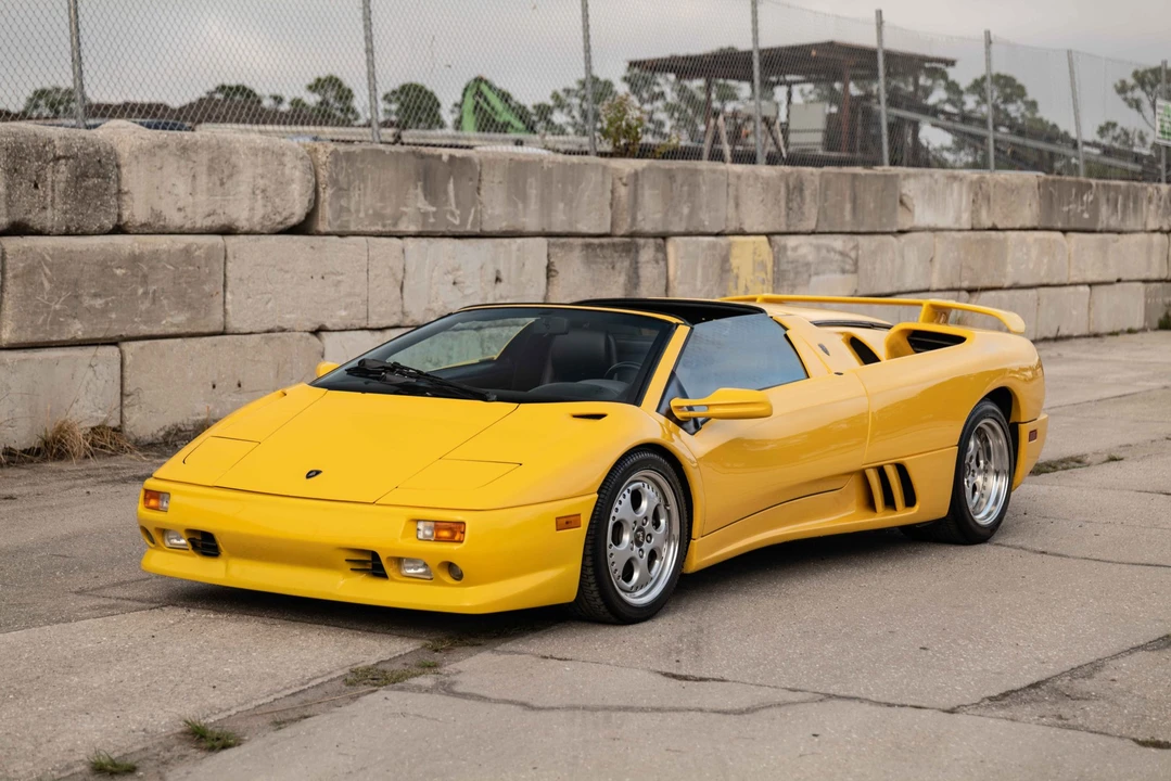 1997 Lamborghini Diablo VT - Image 2 of 31