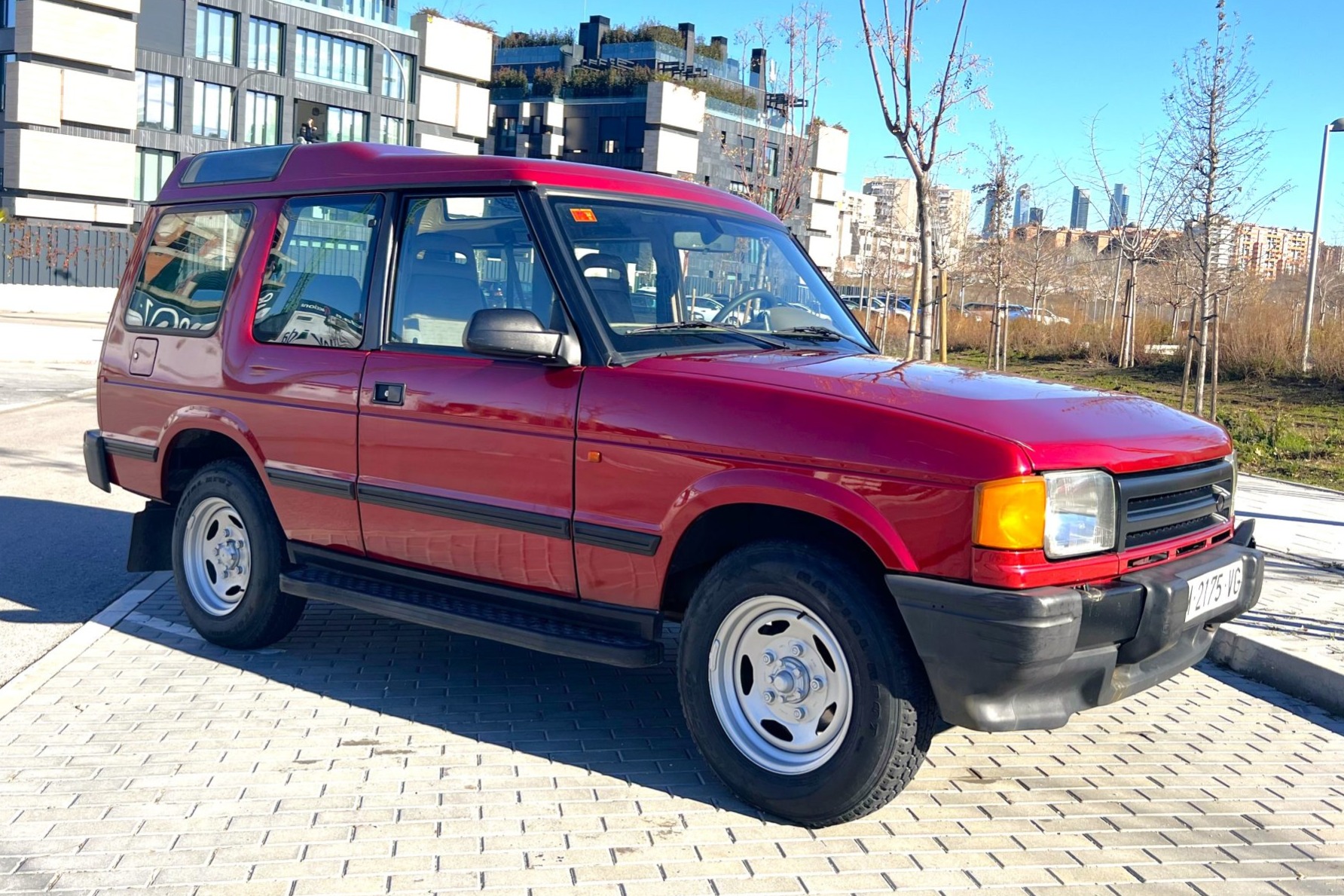 1997 Land Rover Discovery 300Tdi 3-Door 5-Speed