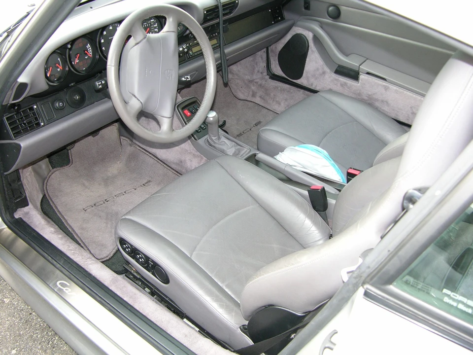 1998 Porsche 993 Carrera 4S - Image 3 of 4
