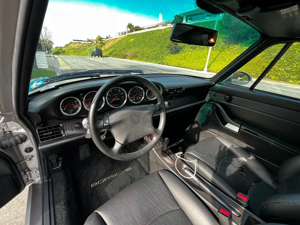 1998 Porsche 993 Carrera - Image 10 of 12