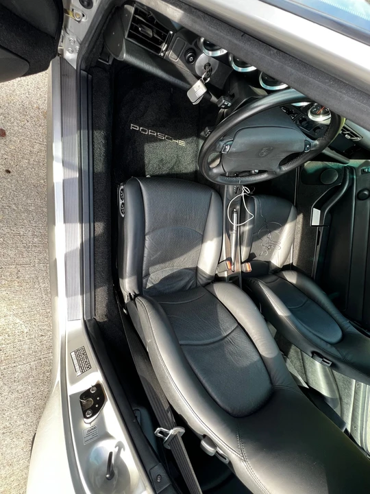 1998 Porsche 993 Carrera 4S - Image 10 of 14