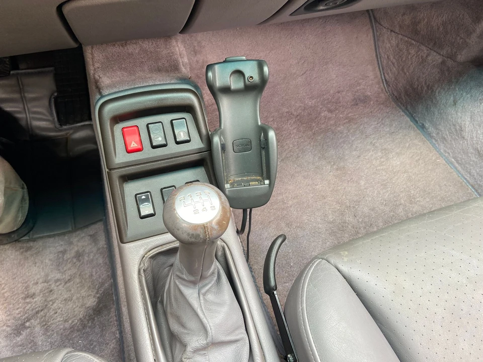 1998 Porsche 993 Carrera 4 - Image 15 of 31