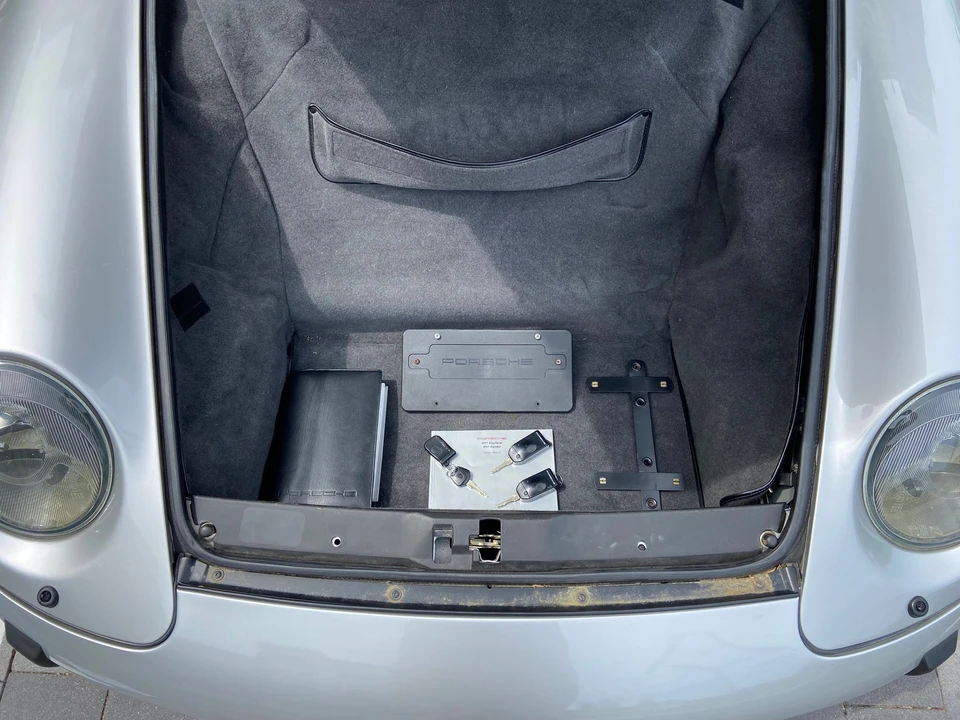 1998 Porsche 993 Carrera 4 - Image 25 of 31