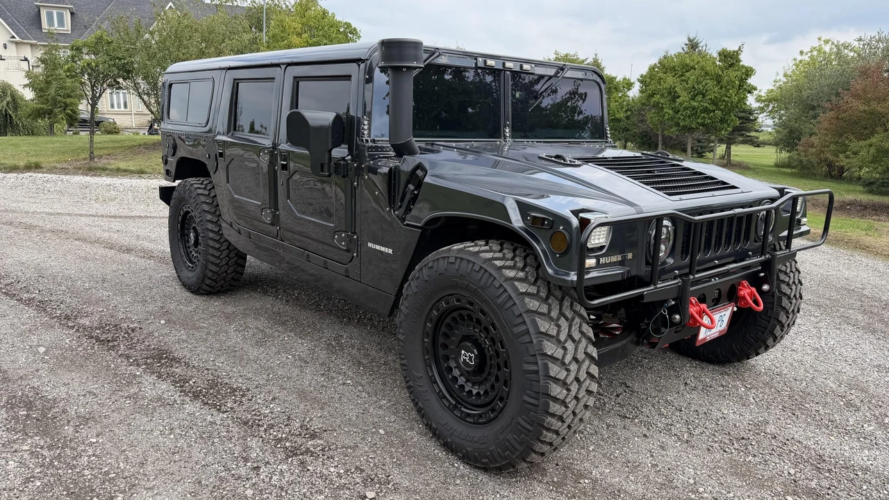 1998 AM General Hummer - Image 2 of 31