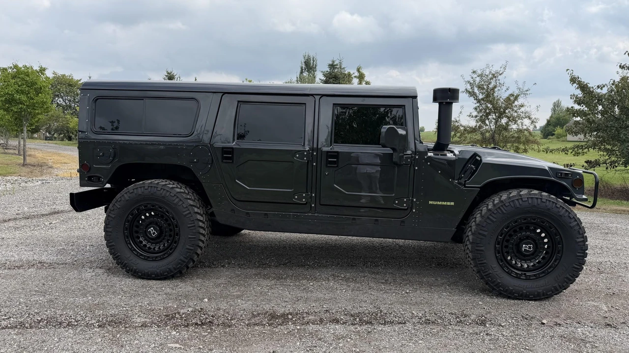 1998 AM General Hummer - Image 23 of 31