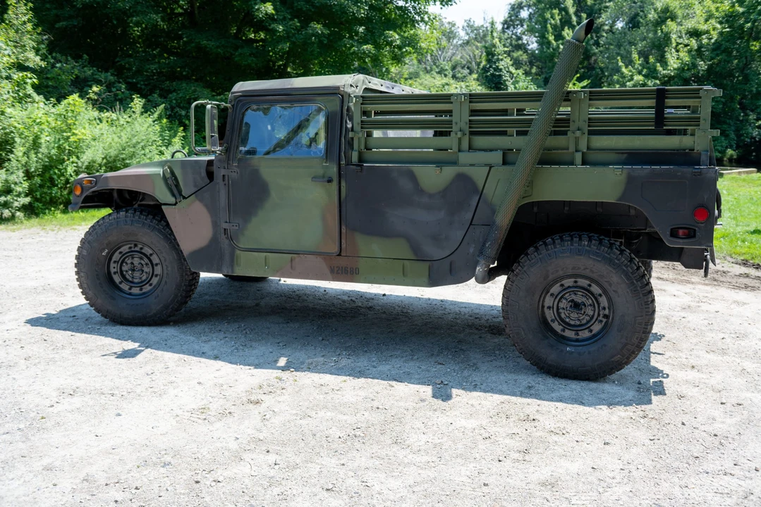 1998 Hummer HMMWV - Image 7 of 31