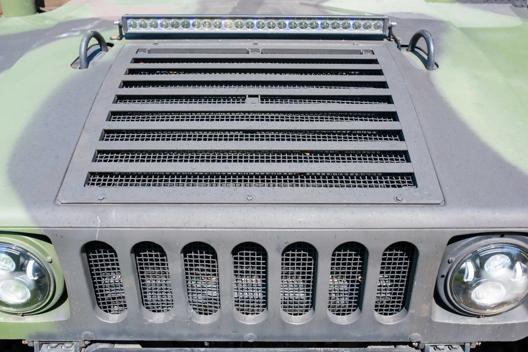 1998 Hummer HMMWV - Image 30 of 31