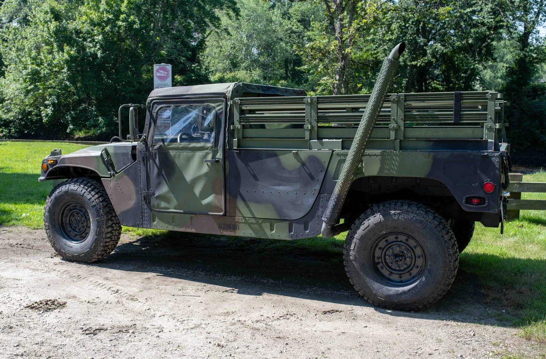 1998 Hummer HMMWV - Image 24 of 31