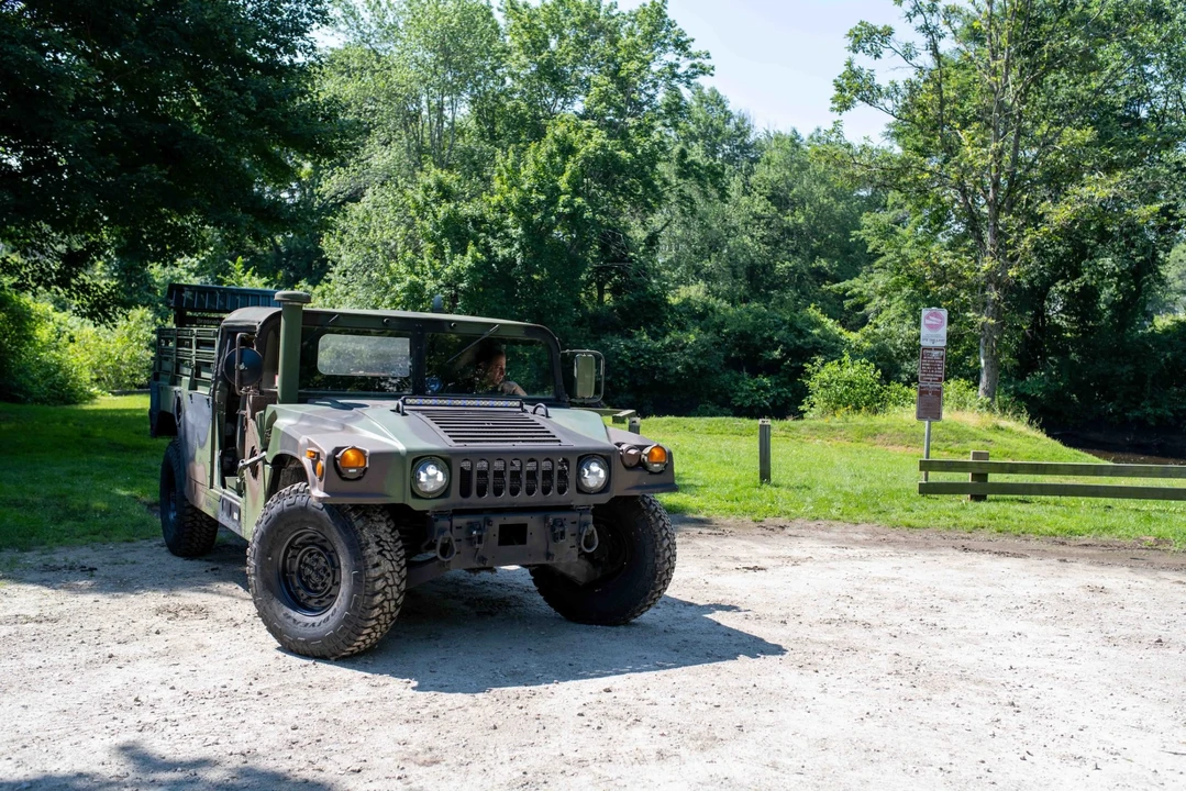 1998 Hummer HMMWV - Image 26 of 31