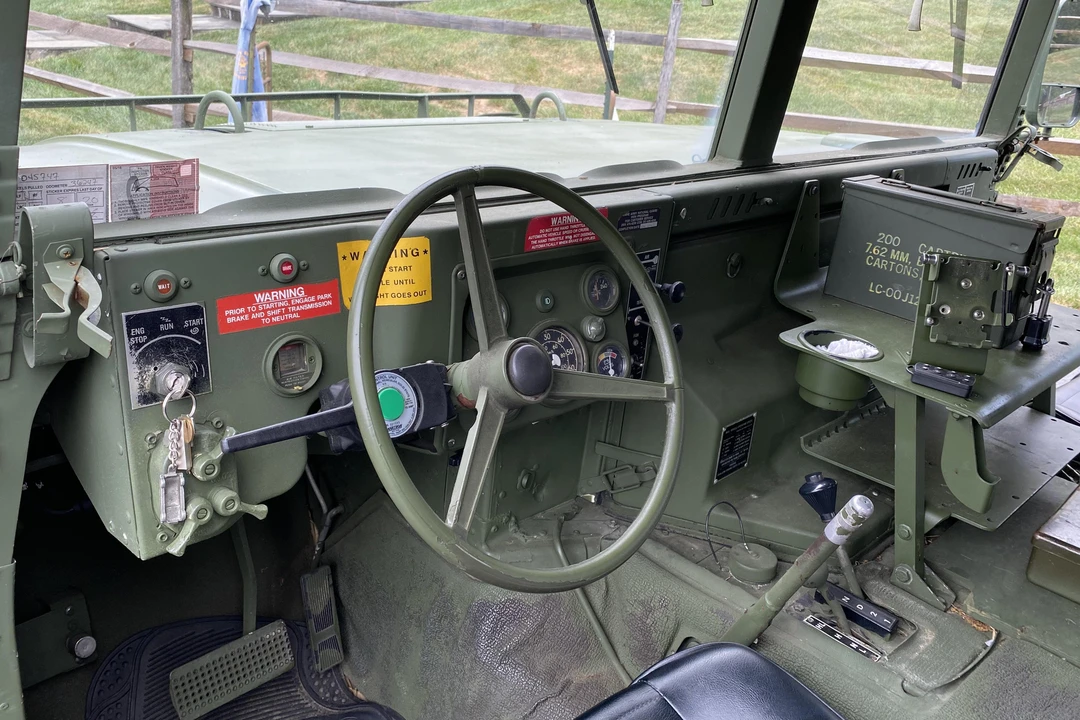 1998 AM General Hummer - Image 30 of 31