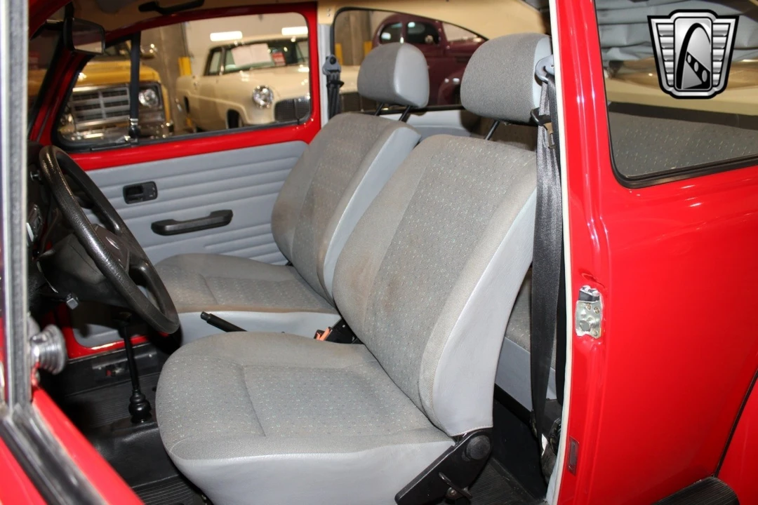 1998 Volkswagen Beetle (1980-2003) - Image 19 of 21