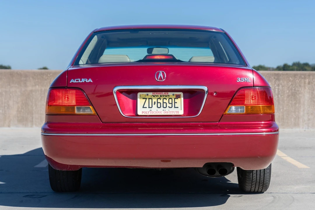 1998 Acura RL 1st Gen - Image 10 of 31