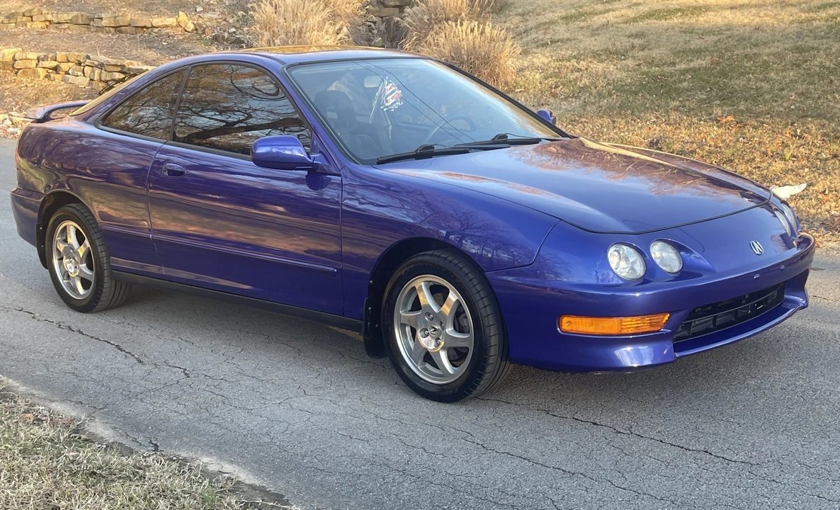 1998 Acura Integra 2nd Gen - Image 2 of 31