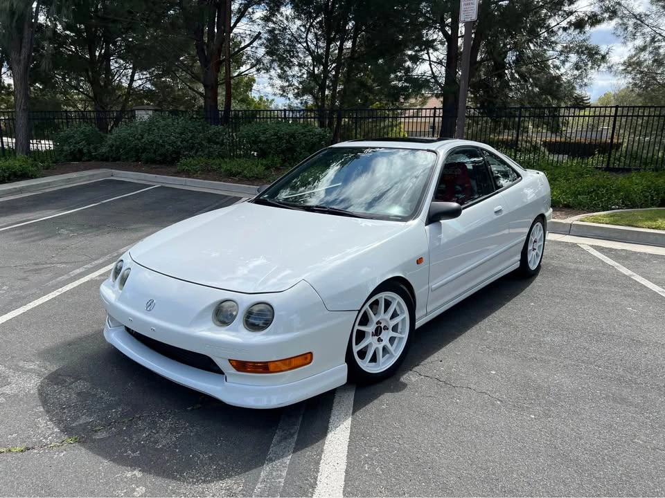 1998 Acura Integra 3rd Gen - Image 2 of 12