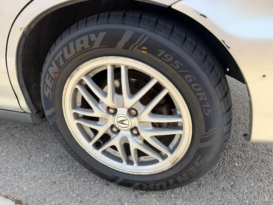 1998 Acura Integra 3rd Gen - Image 5 of 8