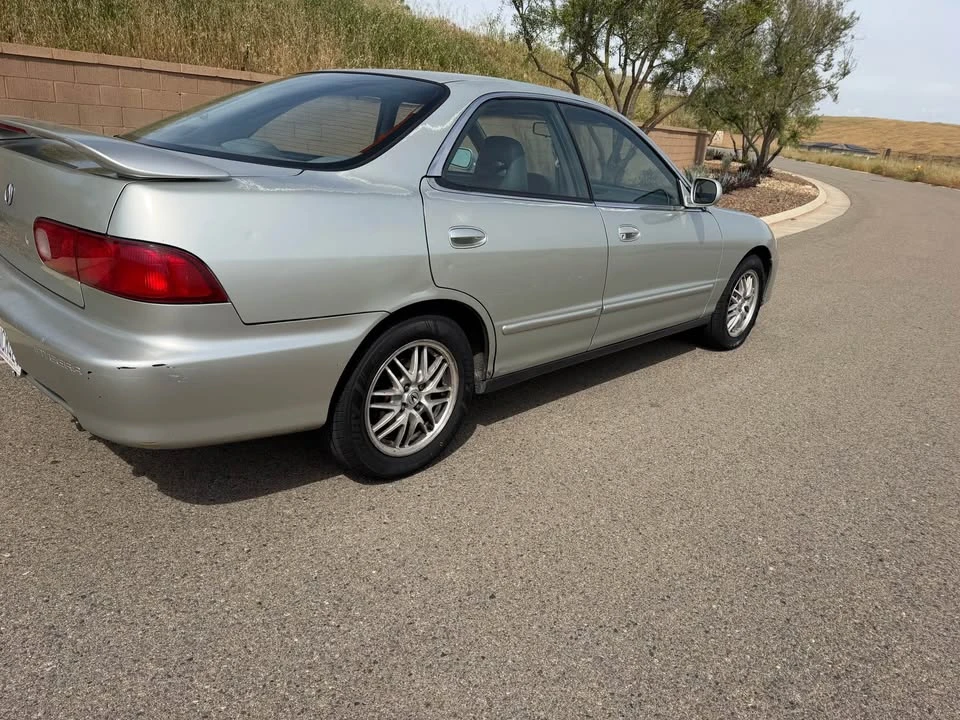 1998 Acura Integra 3rd Gen - Image 3 of 8