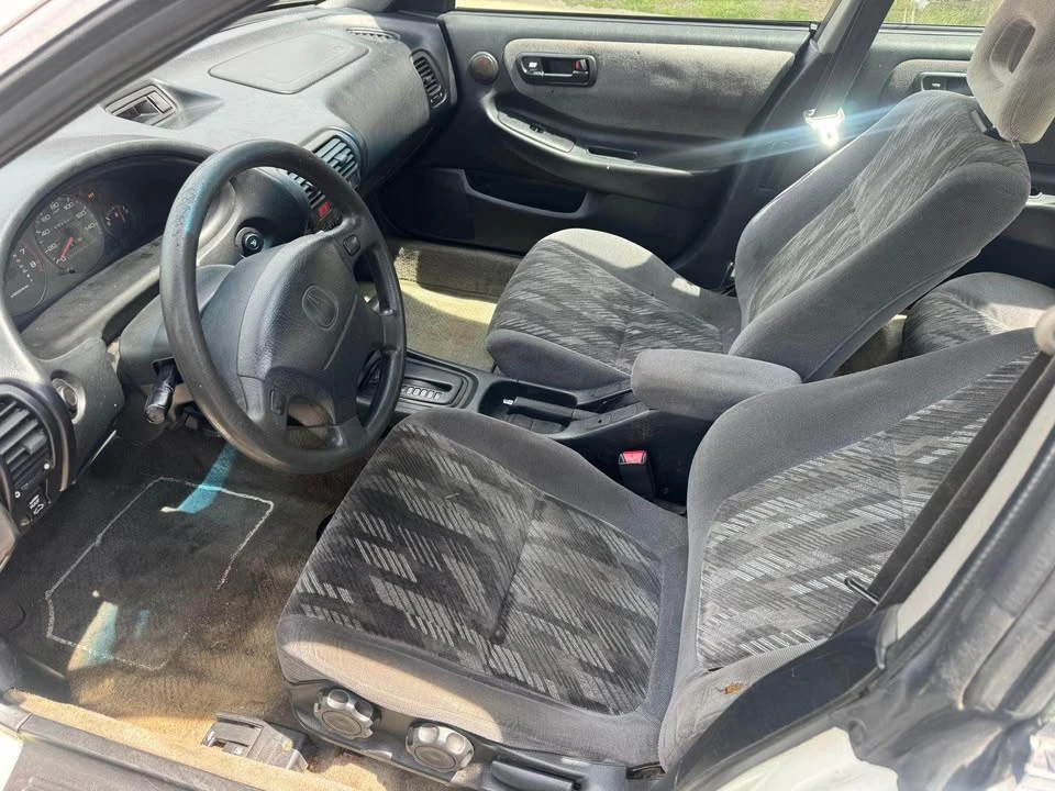 1998 Acura Integra 3rd Gen - Image 4 of 10