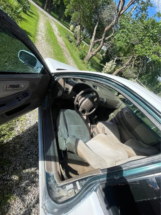 1998 Acura Integra 3rd Gen - Image 10 of 14