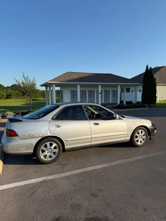 1998 Acura Integra 3rd Gen - Image 4 of 11