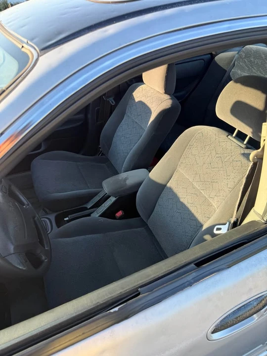1998 Acura Integra 3rd Gen - Image 7 of 11