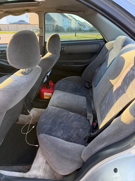 1998 Acura Integra 3rd Gen - Image 8 of 11