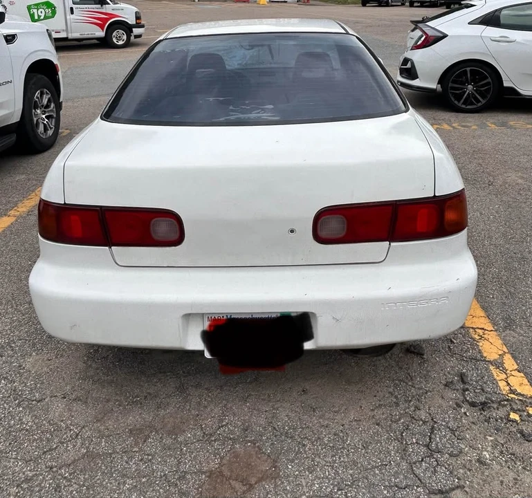 1998 Acura Integra 3rd Gen - Image 2 of 8