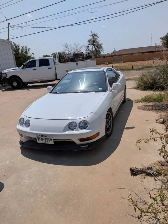 1998 Acura Integra 3rd Gen - Image 2 of 9