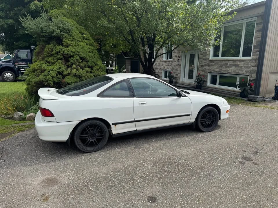 1998 Acura Integra 3rd Gen - Image 2 of 17