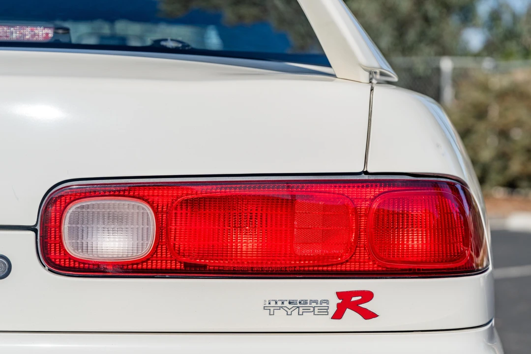 1998 Acura Integra Type R 3rd Gen - Image 16 of 31
