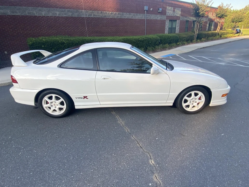 1998 Acura Integra Type R 3rd Gen - Image 21 of 31
