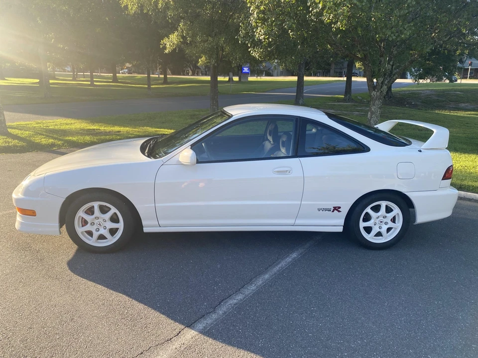 1998 Acura Integra Type R 3rd Gen - Image 7 of 31