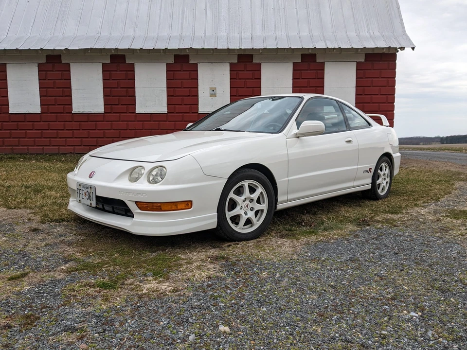 1998 Acura Integra Type R 3rd Gen - Image 2 of 31