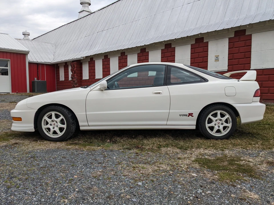 1998 Acura Integra Type R 3rd Gen - Image 3 of 31