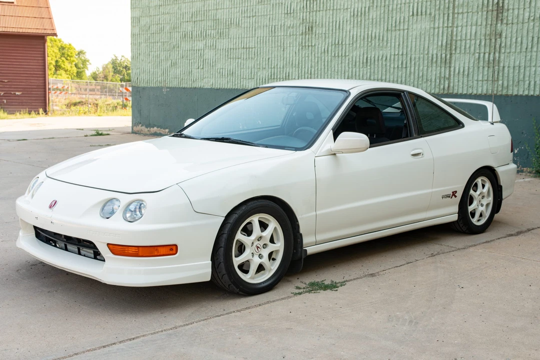 1998 Acura Integra Type R 3rd Gen - Image 3 of 31