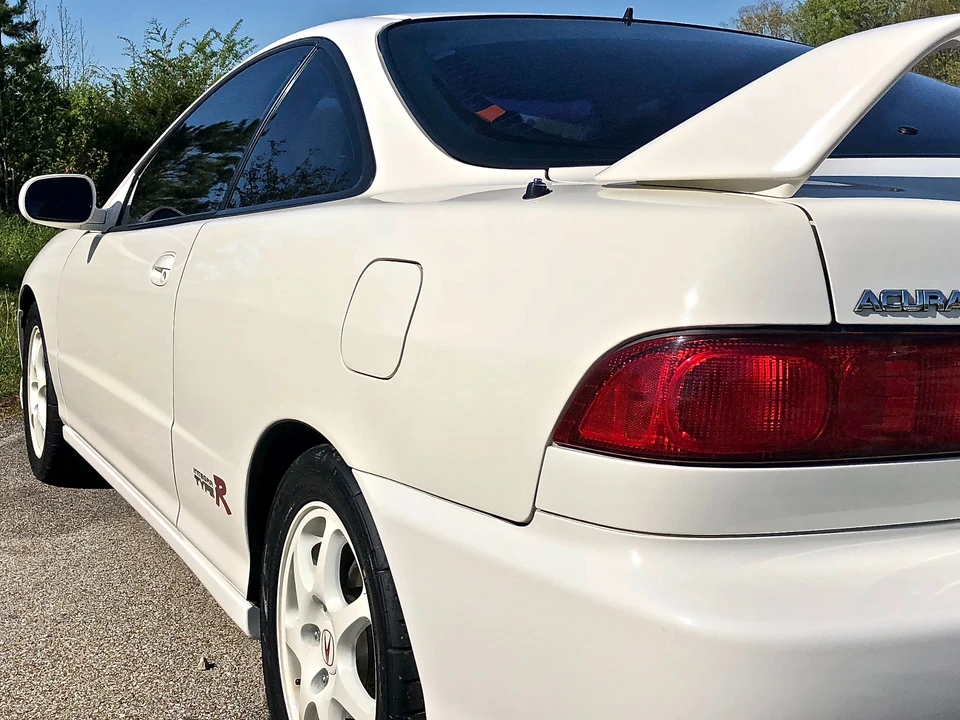 1998 Acura Integra Type R 3rd Gen - Image 19 of 31