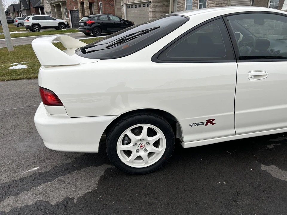 1998 Acura Integra Type R 3rd Gen - Image 15 of 31