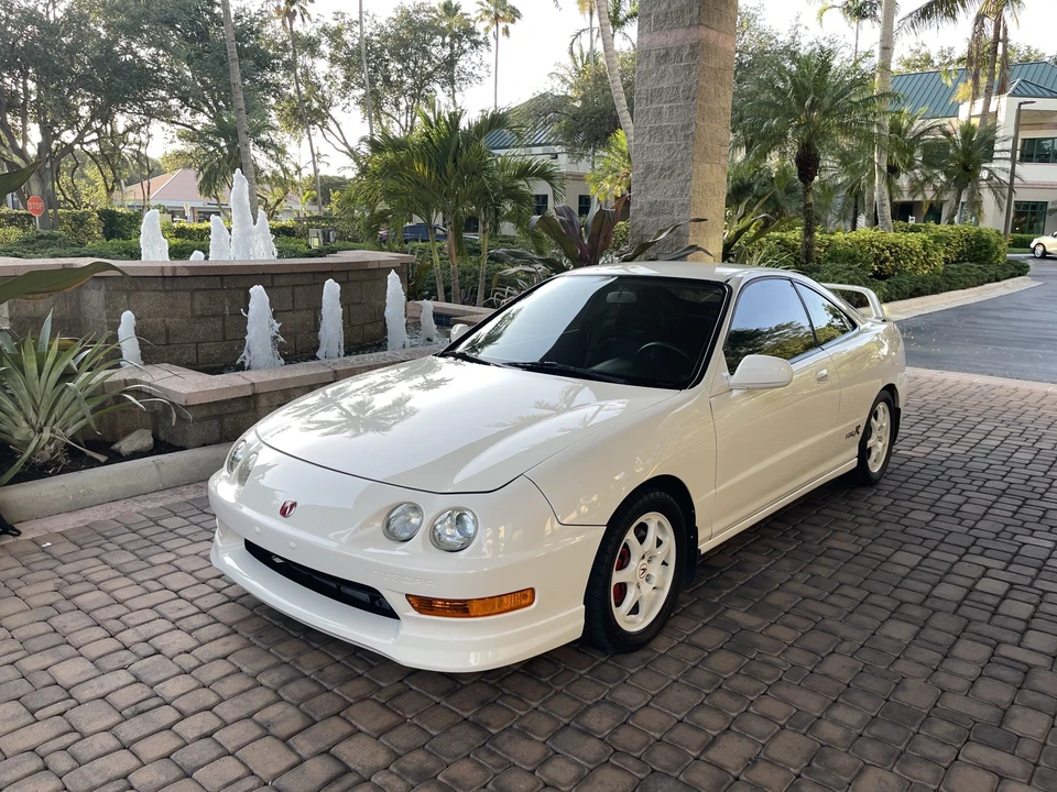 1998 Acura Integra Type R 3rd Gen - Image 2 of 31