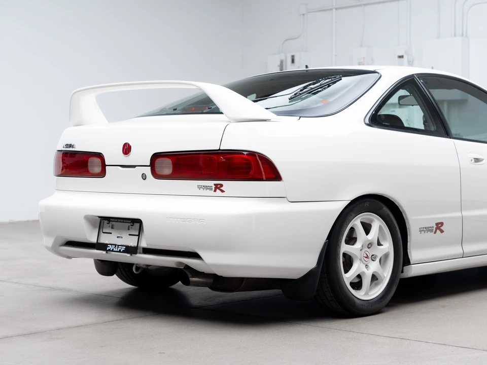 1998 Acura Integra Type R 3rd Gen - Image 17 of 31