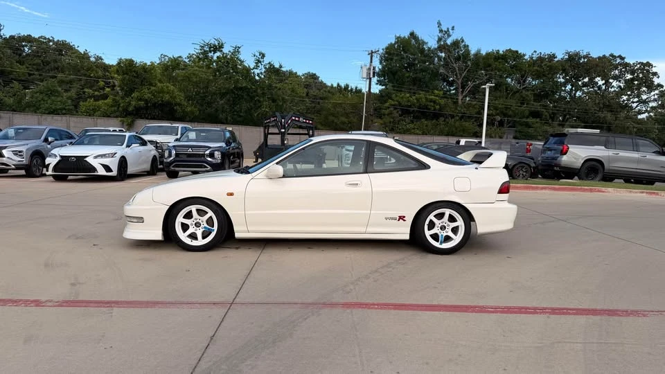 1998 Acura Integra Type R 3rd Gen - Image 2 of 12
