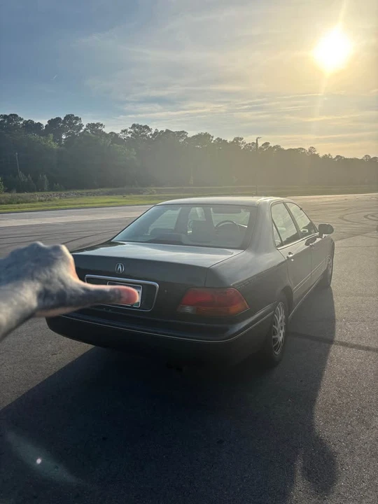 1998 Acura RL 1st Gen - Image 5 of 9