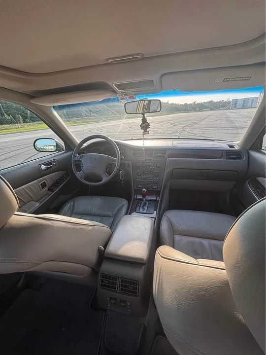 1998 Acura RL 1st Gen - Image 7 of 9