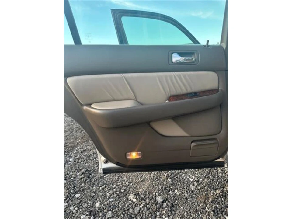 1998 Acura RL 1st Gen - Image 10 of 18