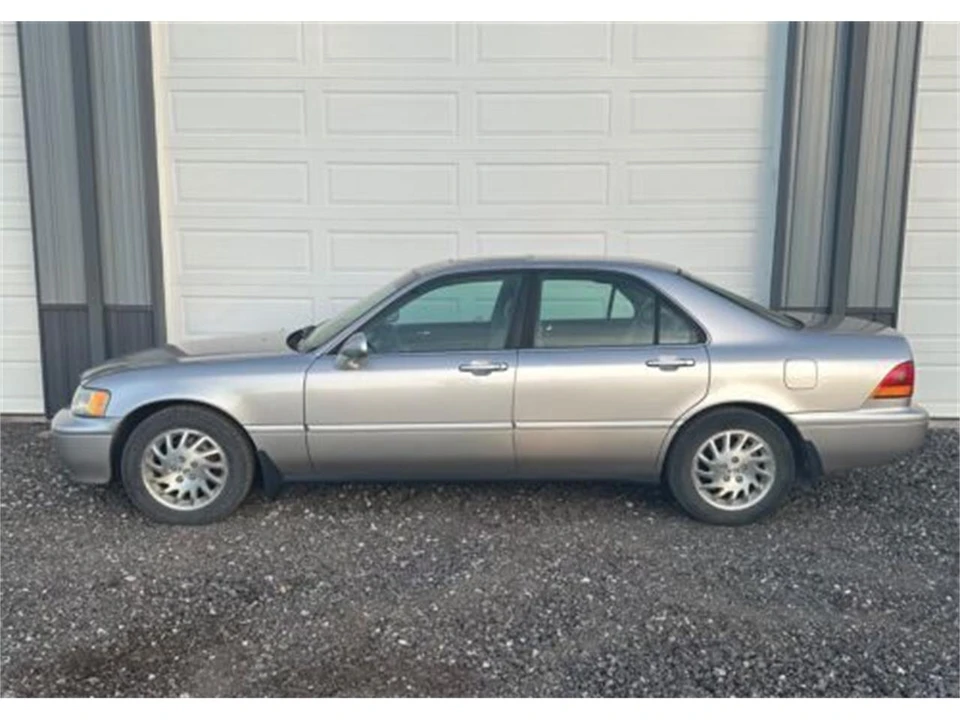 1998 Acura RL 1st Gen - Image 8 of 18