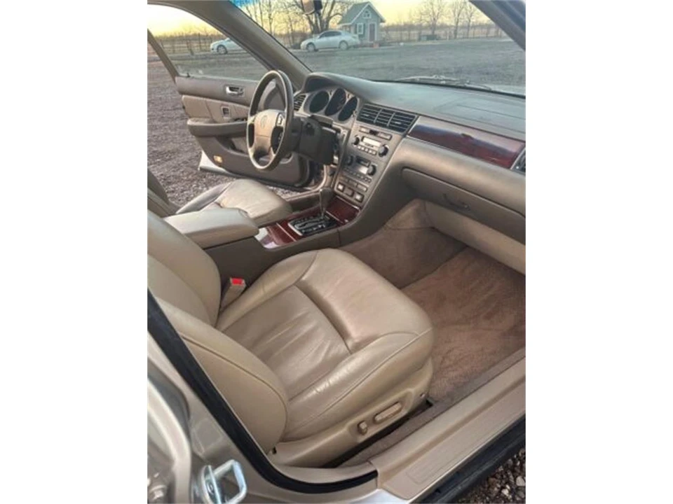 1998 Acura RL 1st Gen - Image 12 of 18