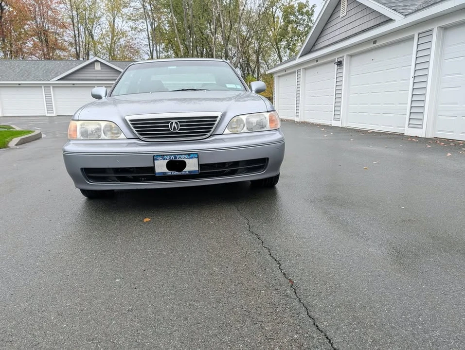 1998 Acura RL 1st Gen - Image 8 of 11
