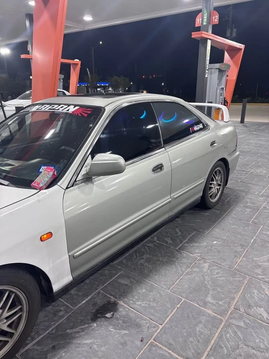 1998 Acura Integra 3rd Gen - Image 3 of 12