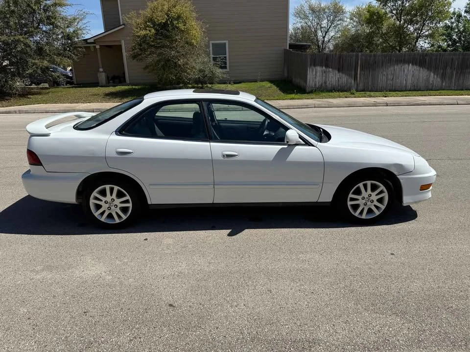 1998 Acura Integra 3rd Gen - Image 5 of 20
