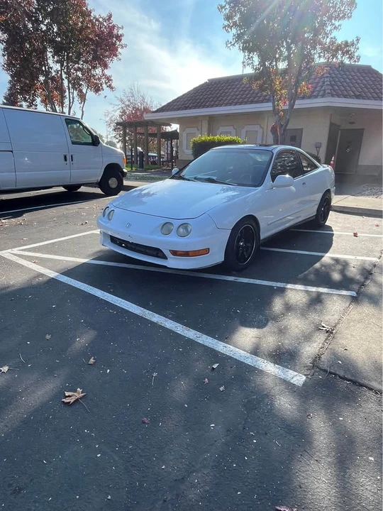 1998 Acura Integra 3rd Gen - Image 2 of 5