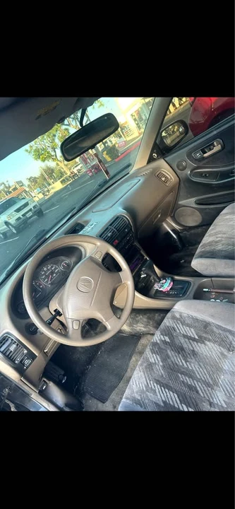 1998 Acura Integra 3rd Gen - Image 2 of 10