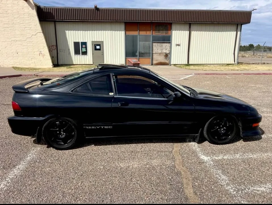 1998 Acura Integra 3rd Gen - Image 2 of 16